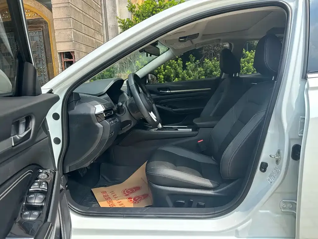 Nissan Teana 2023 из CN, фото 3