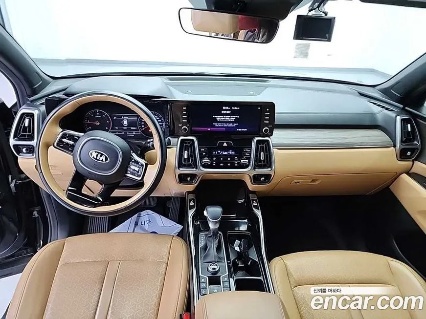 Kia Sorento — фото 7