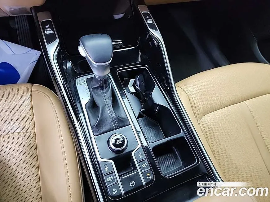 Kia Sorento — фото 8