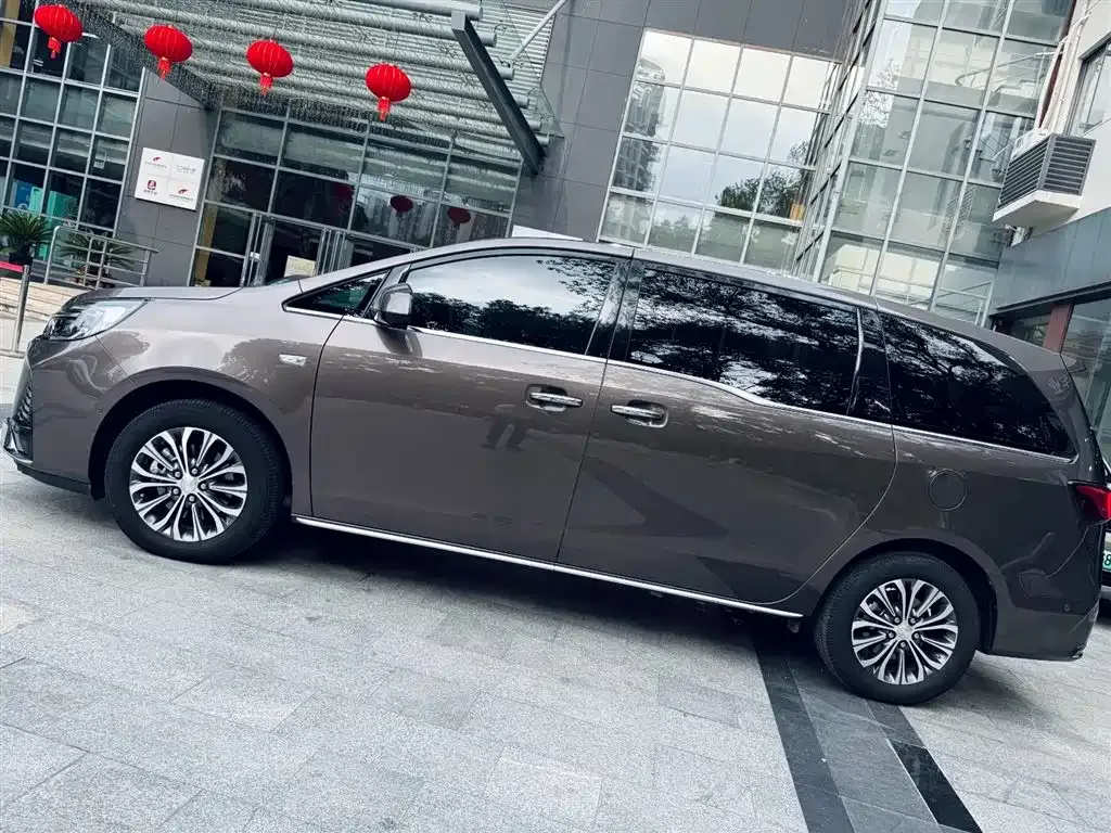 Buick GL8 2023 из CN, фото 8