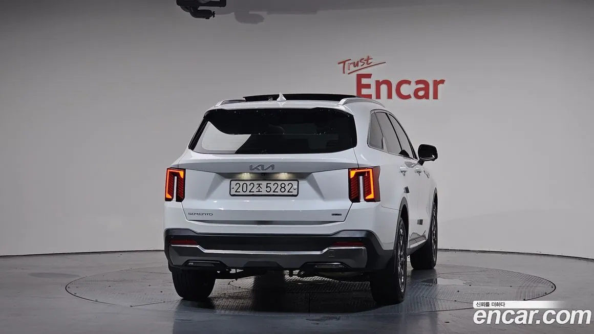 Kia Sorento — фото 4