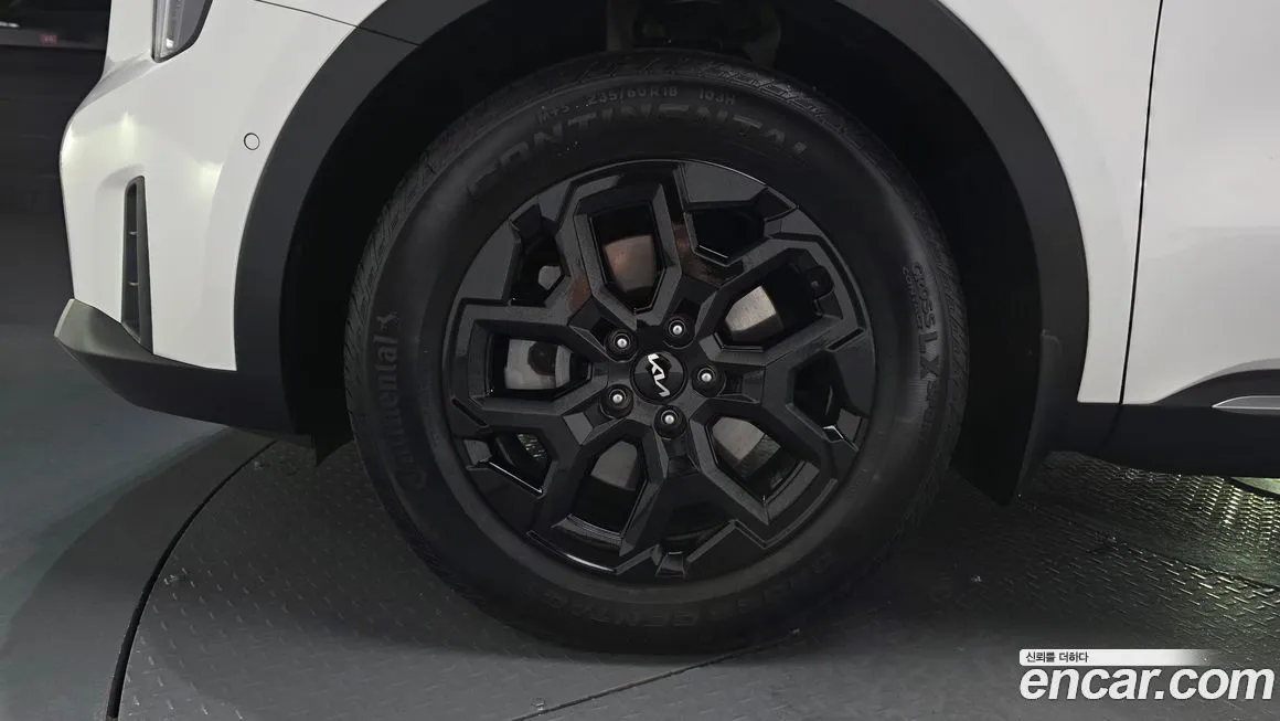 Kia Sorento — фото 5