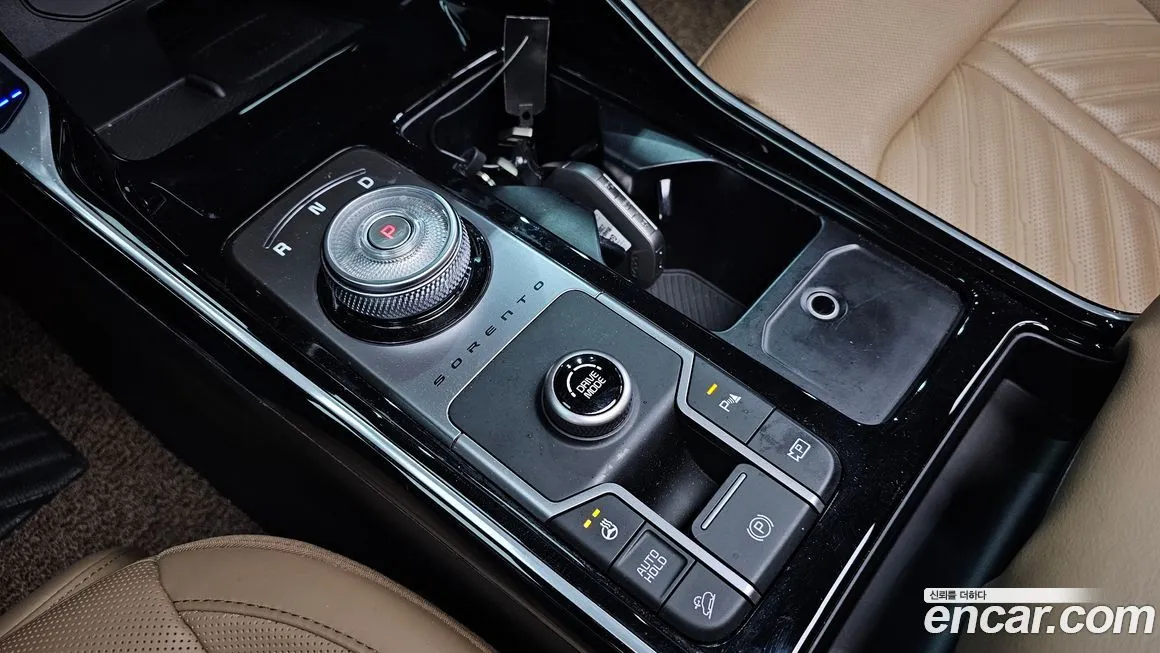 Kia Sorento — фото 9
