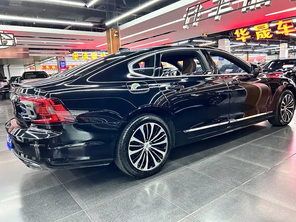Volvo S90 2023 из CN, фото 3