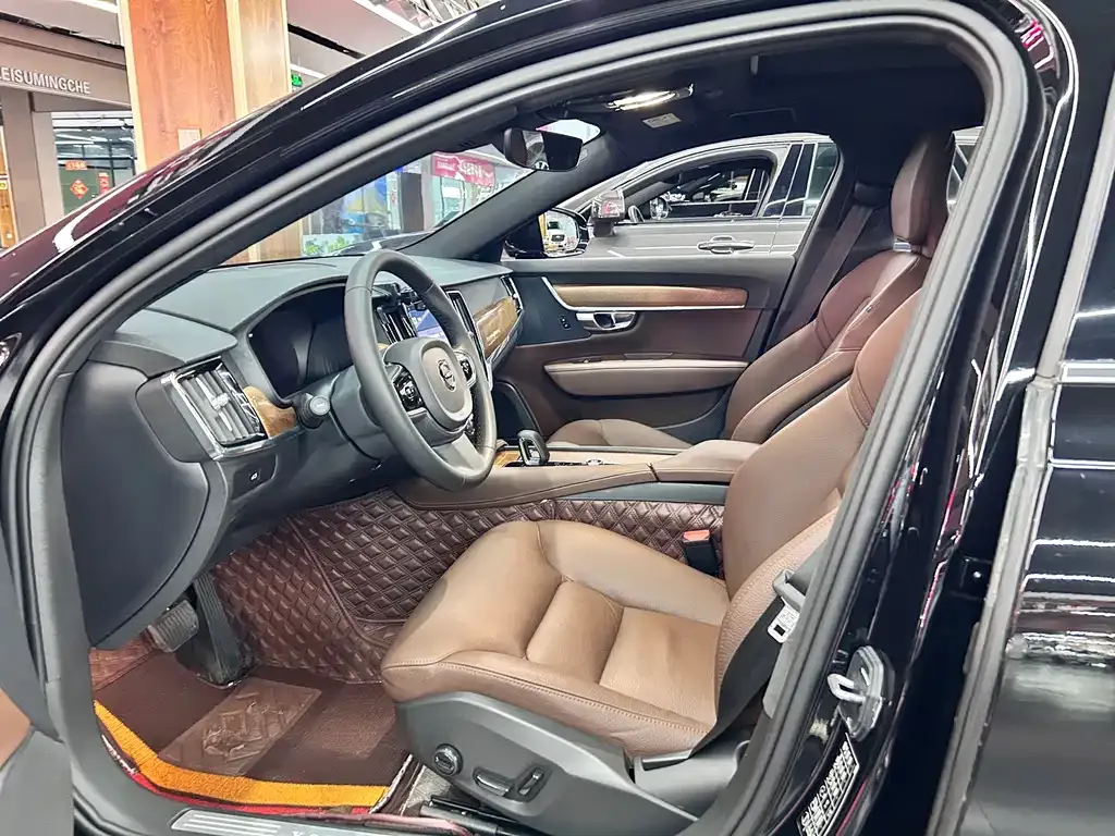 Volvo S90 2023 из CN, фото 9