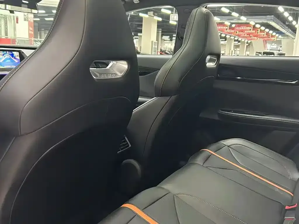 Changan UNI-V 2024 из CN, фото 6