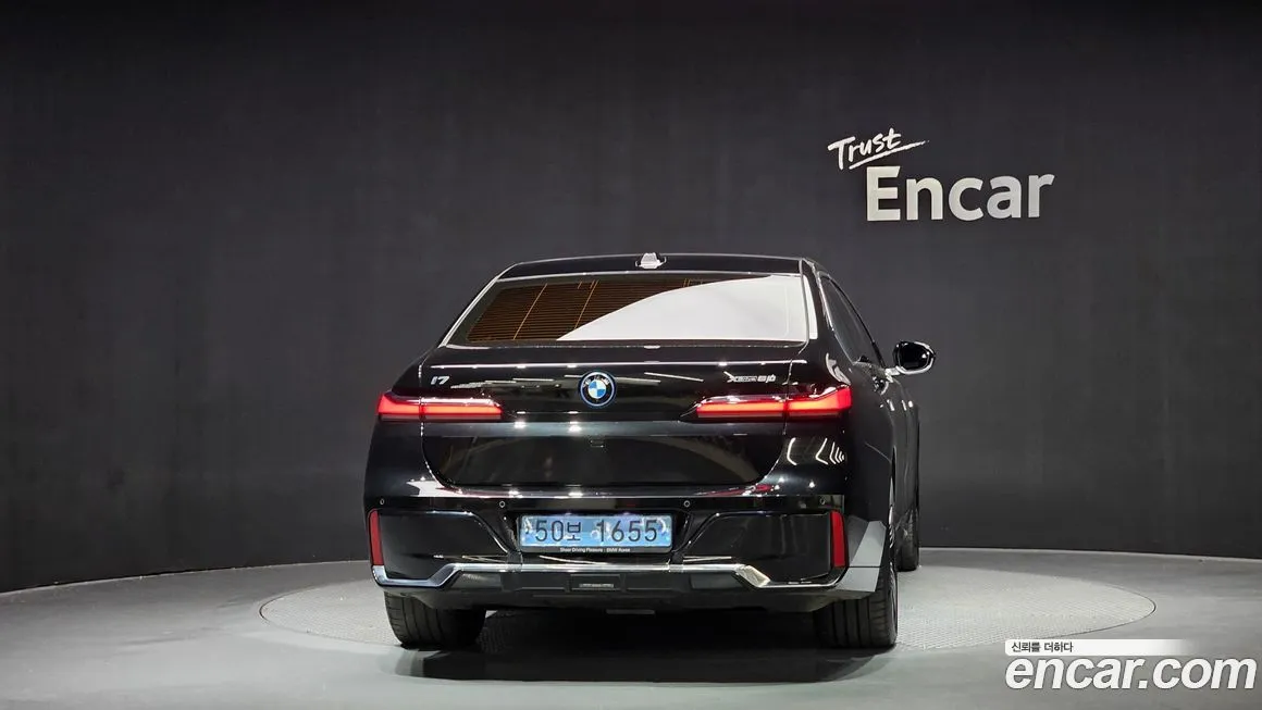 BMW i7 — фото 4