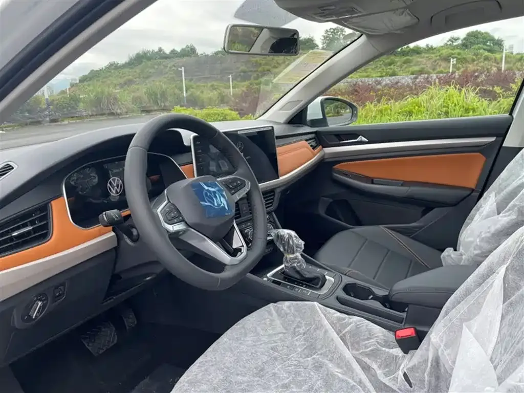 Volkswagen Bora 2025 из CN, фото 8
