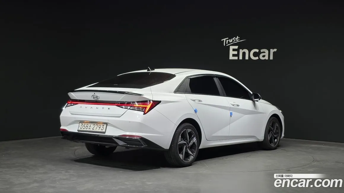 Hyundai AVANTE — фото 2