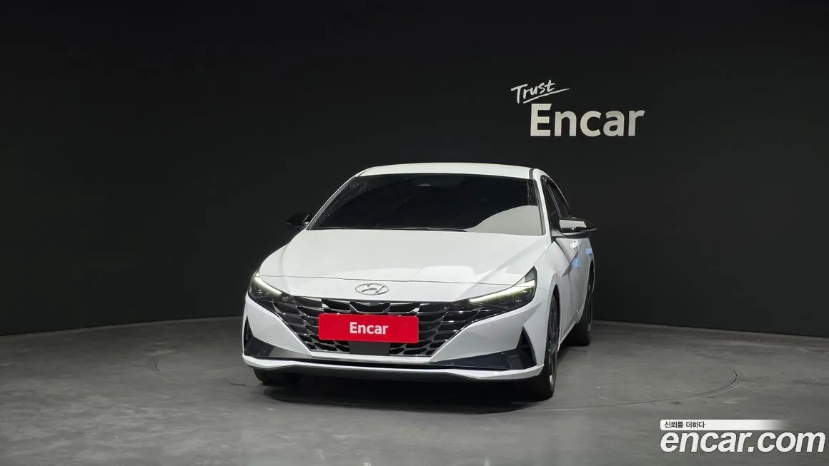 Hyundai AVANTE — фото 3