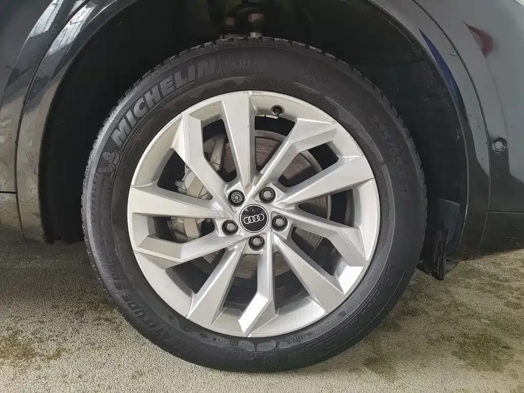Audi Q5L 2022 из CN, фото 7