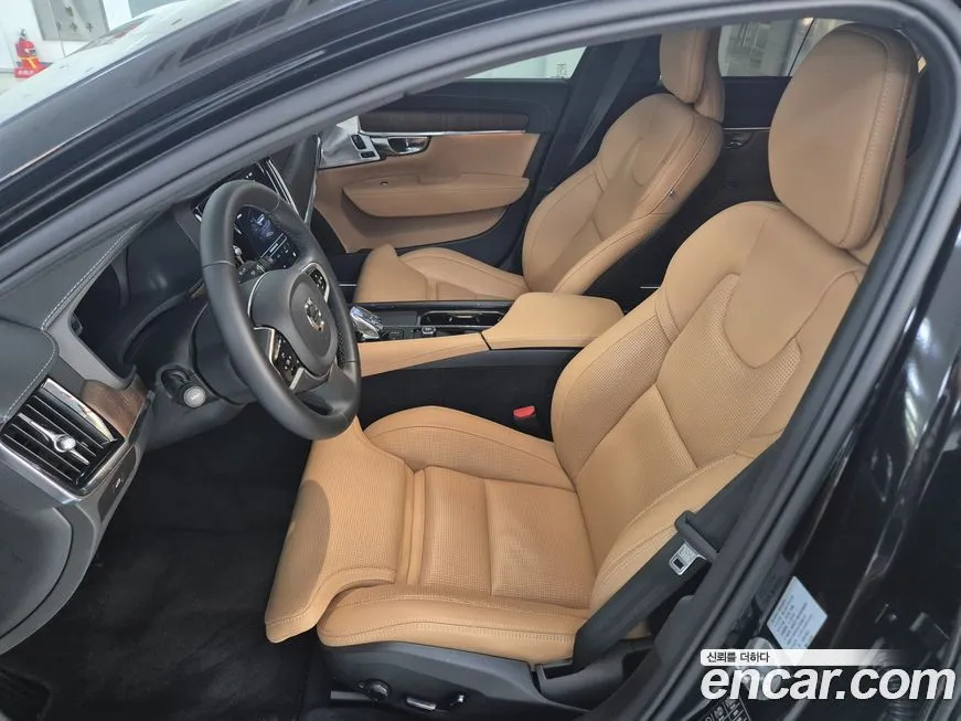 Volvo S90 2024 из KR, фото 10