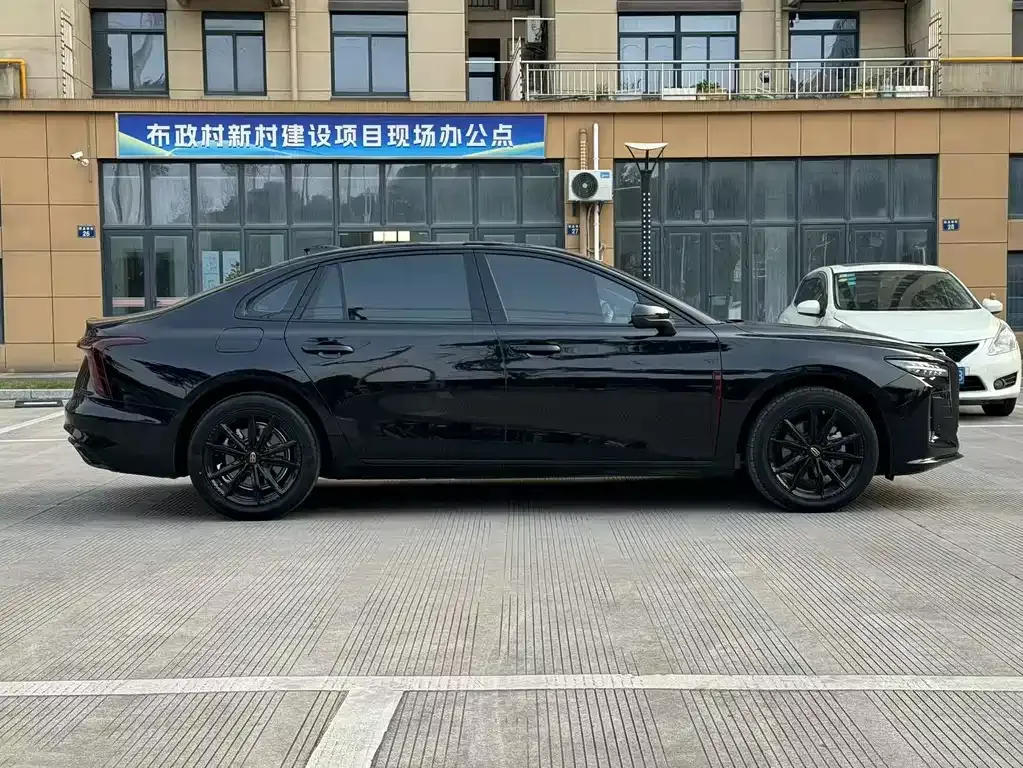 Hongqi H5 2024 из CN, фото 3