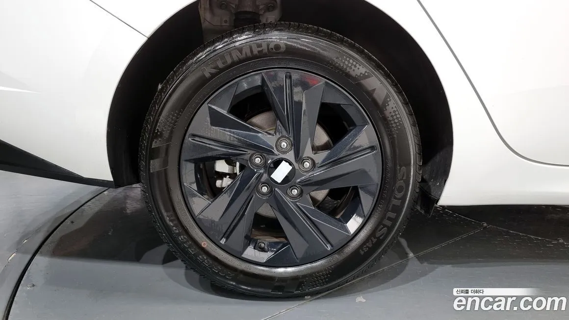 Hyundai AVANTE 2023 из KR, фото 5