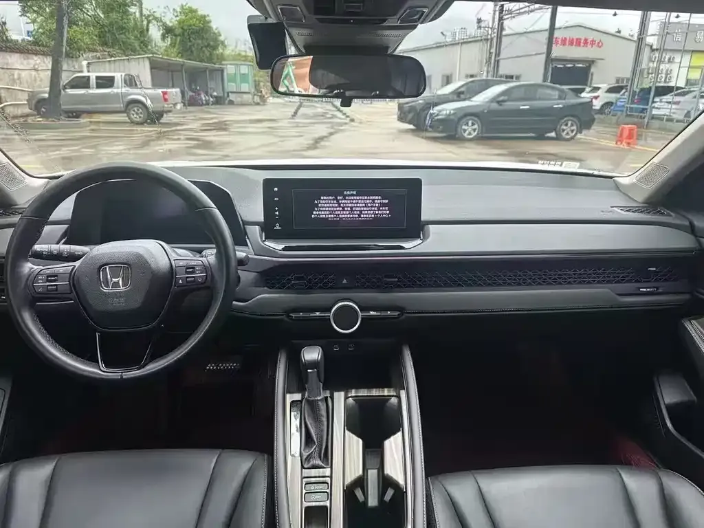 Honda Accord — фото 5
