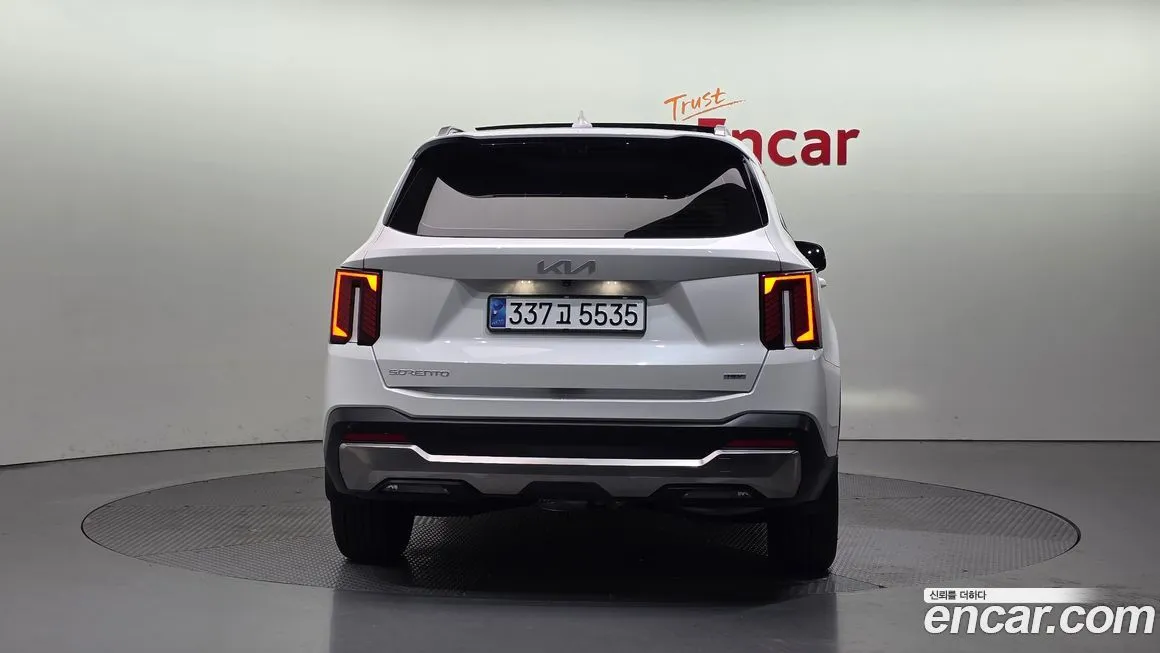 Kia Sorento — фото 4