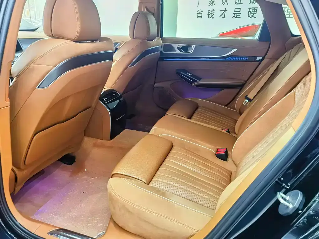 Hongqi H9 2024 из CN, фото 7