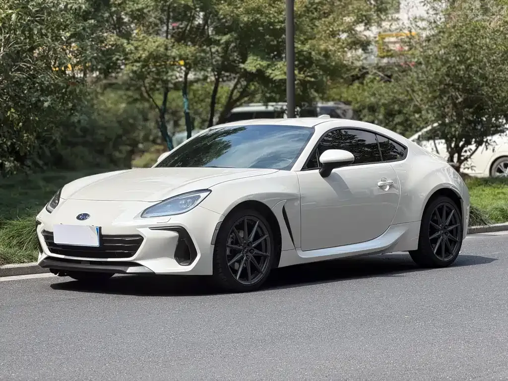 Subaru BRZ 2023 из CN, фото 1