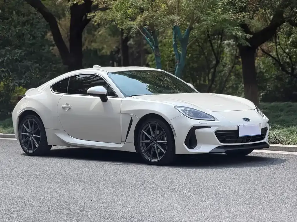 Subaru BRZ 2023 из CN, фото 2