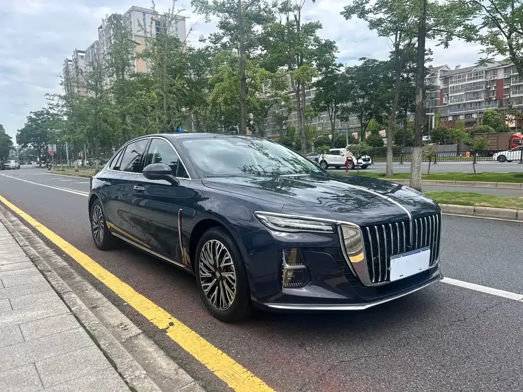 Hongqi H5 — фото 2