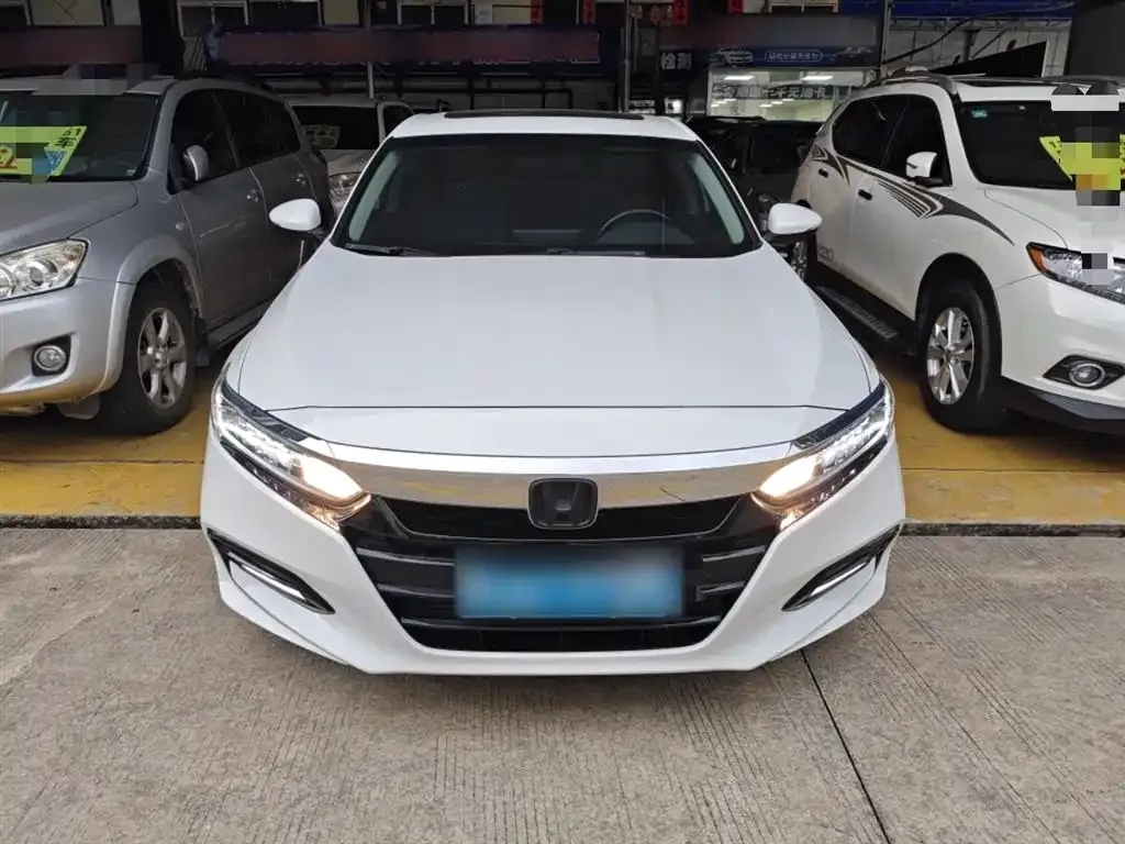 Honda Accord — фото 3