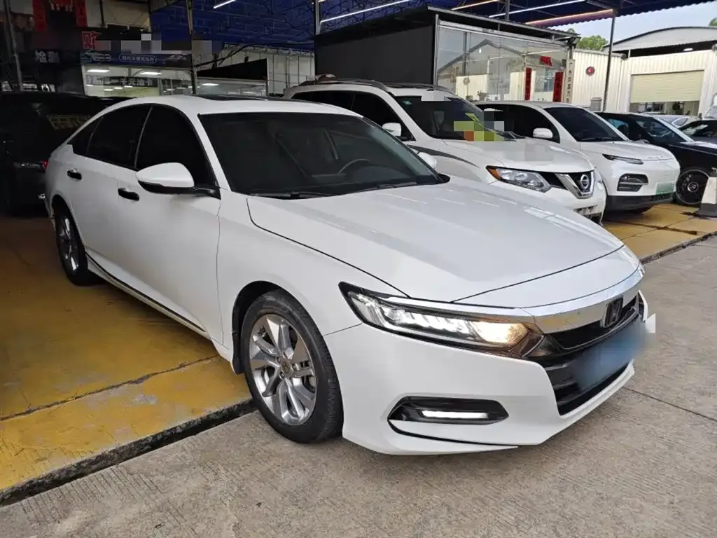 Honda Accord — фото 4