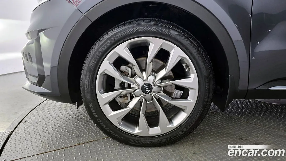 Kia Sorento — фото 5
