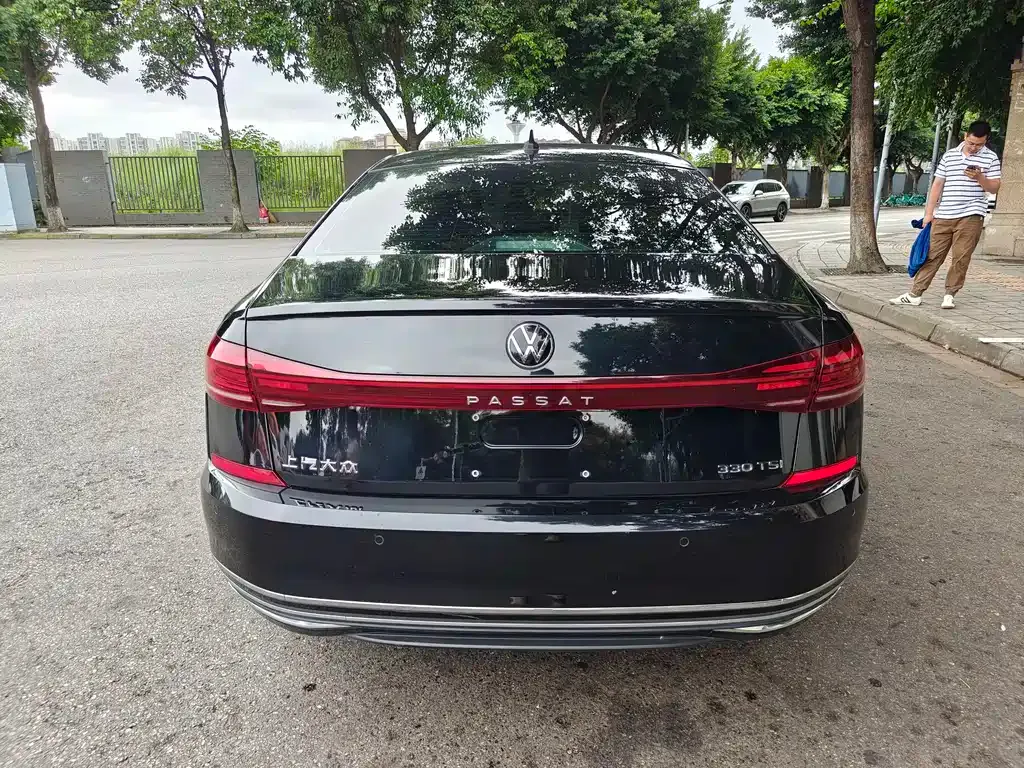 Volkswagen Passat — фото 4