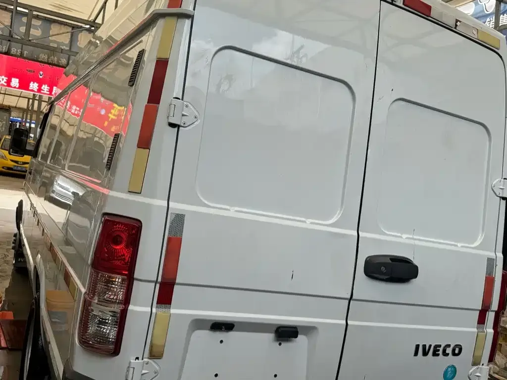 IVECO Daily 2022 из CN, фото 4