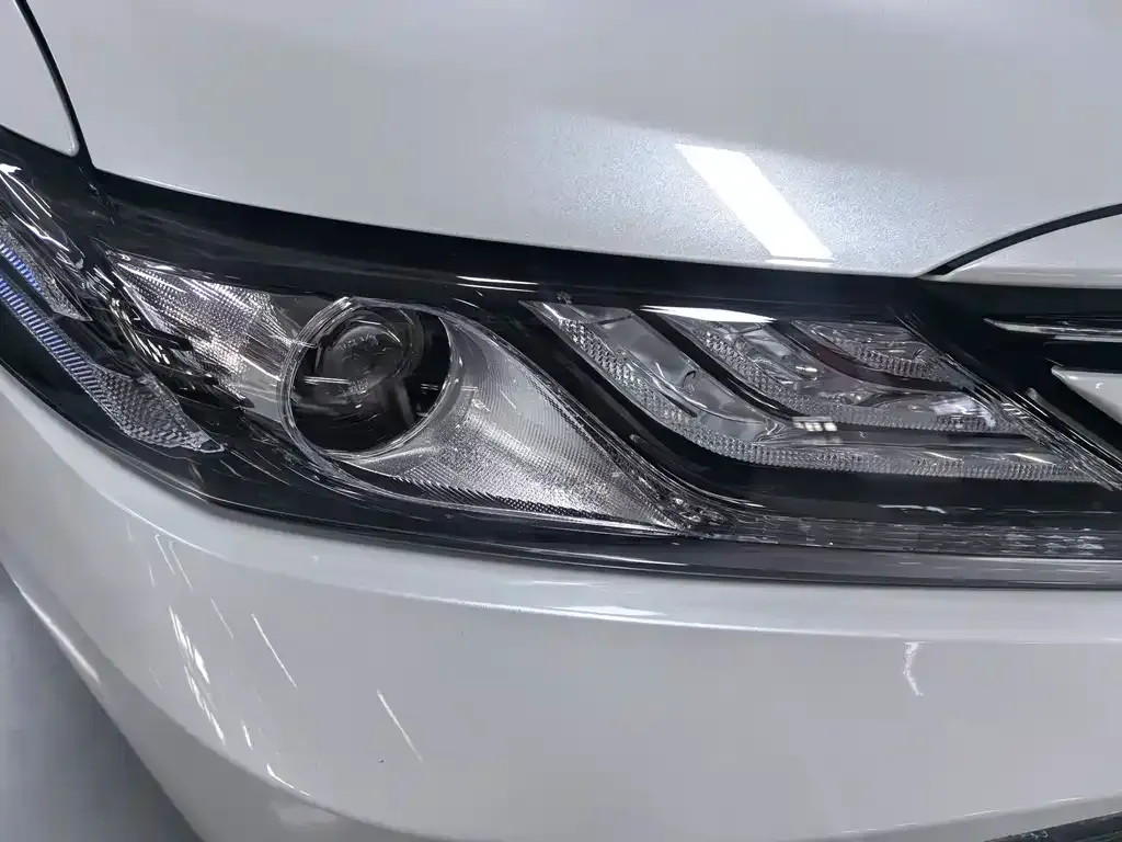 Toyota Camry 2023 из CN, фото 4