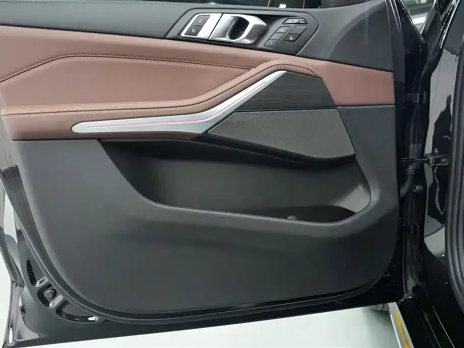 BMW X7 2023 из CN, фото 9