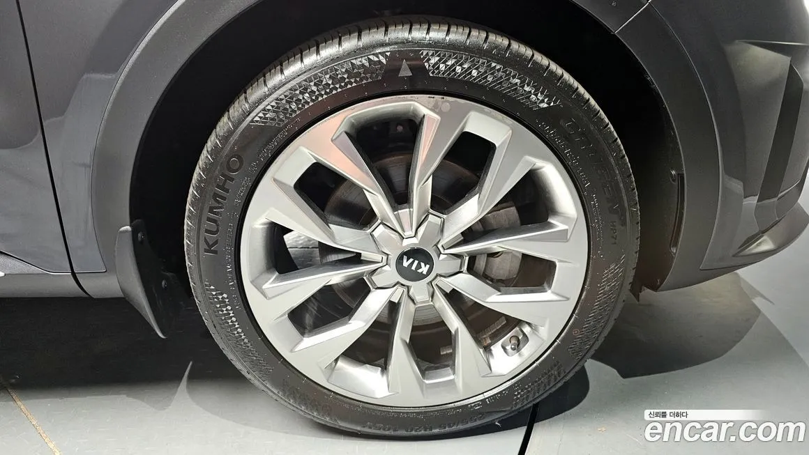Kia Sorento — фото 5