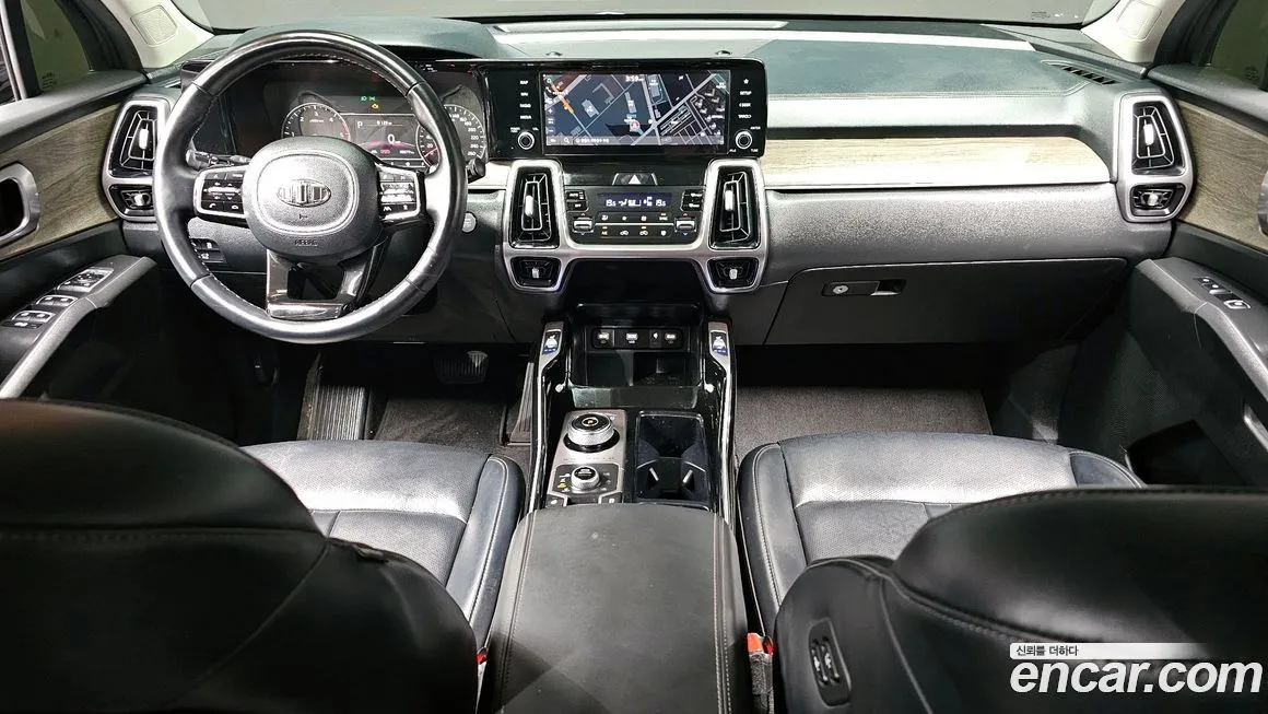 Kia Sorento — фото 7