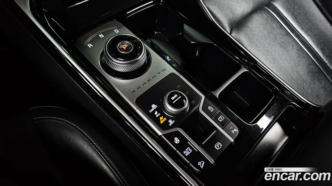 Kia Sorento — фото 9