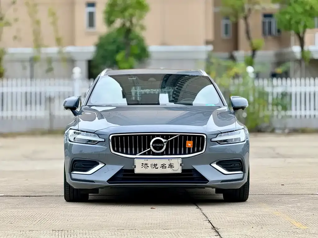 Volvo V60 2021 из CN, фото 9