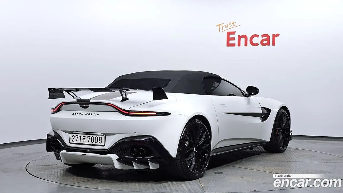 Aston Martin Vantage — фото 2