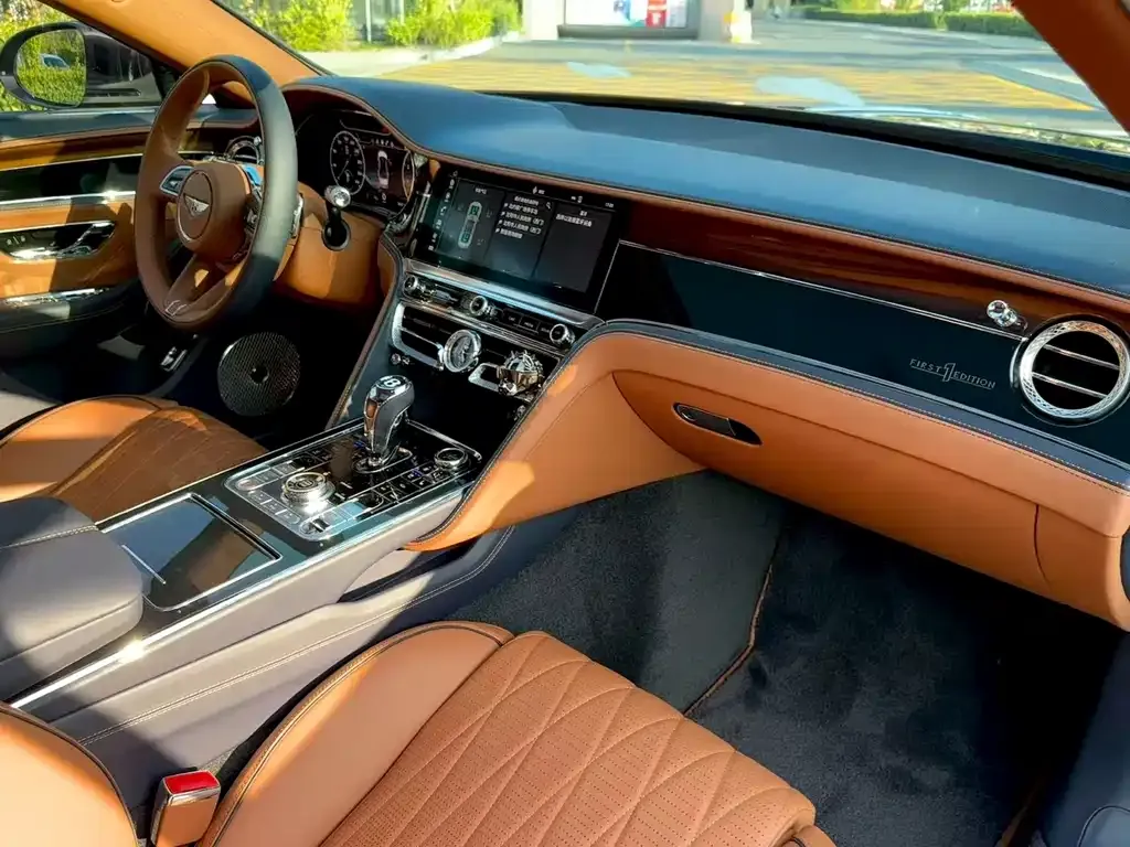 Bentley Flying Spur — фото 5