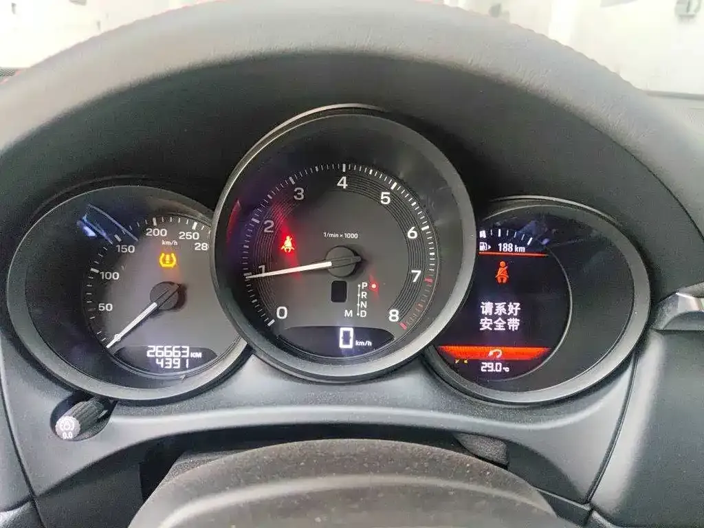 Porsche Macan 2023 из CN, фото 5