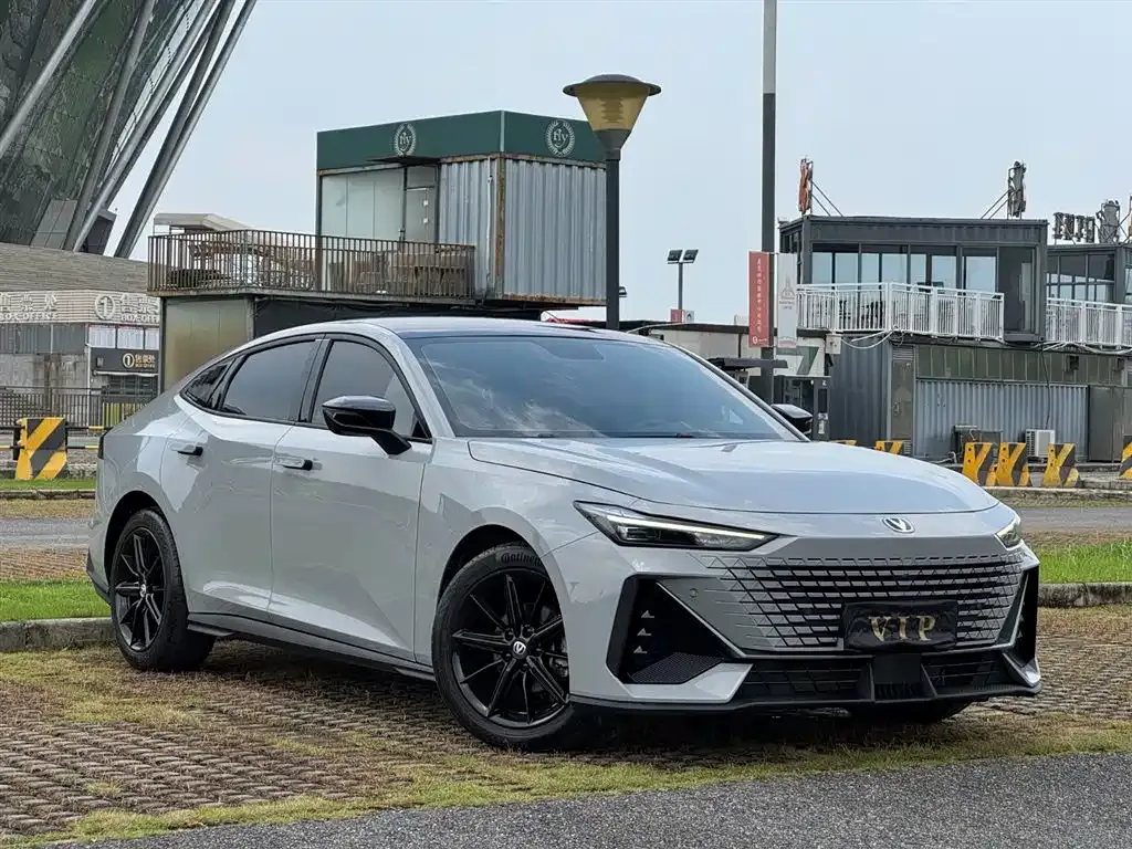 Changan UNI-V 2023 из CN, фото 3