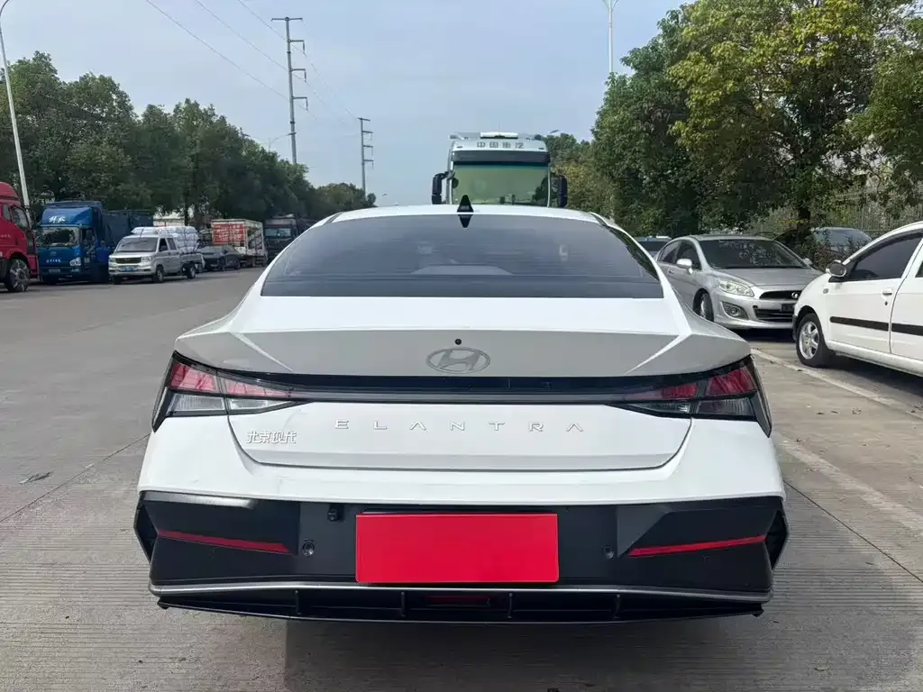 Hyundai Elantra 2024 из CN, фото 8