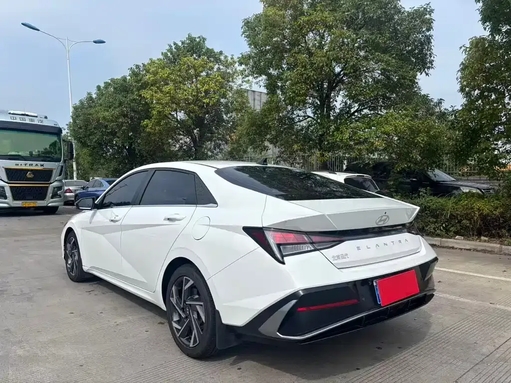 Hyundai Elantra 2024 из CN, фото 9