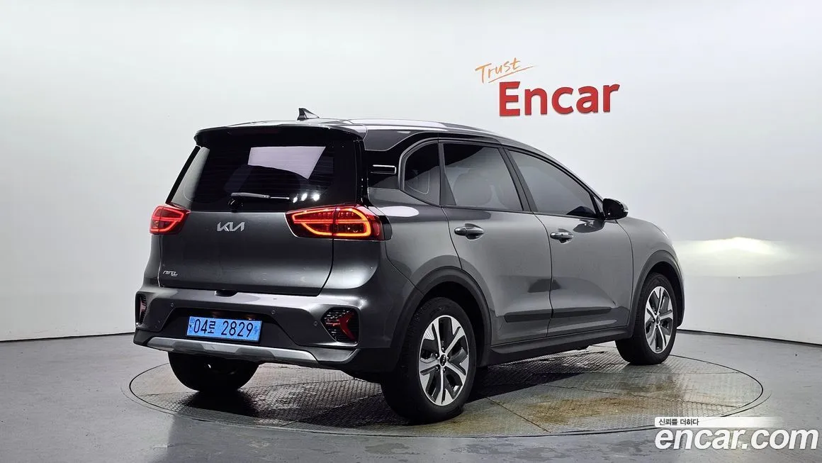 Kia Niro 2023 из KR, фото 2