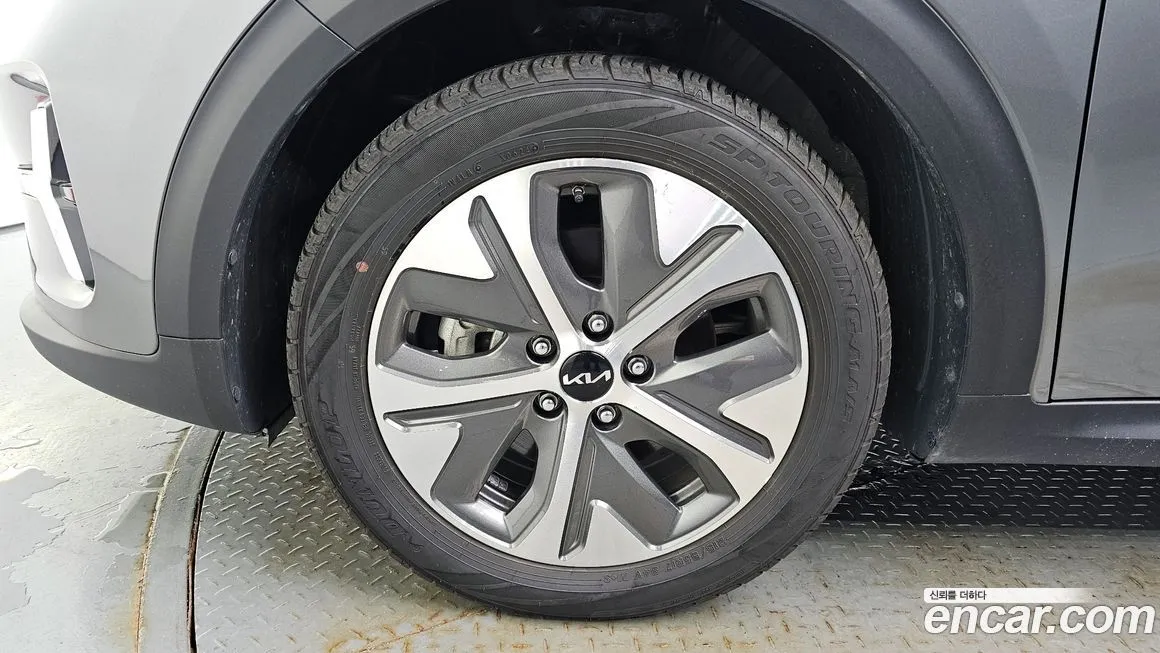 Kia Niro 2023 из KR, фото 5