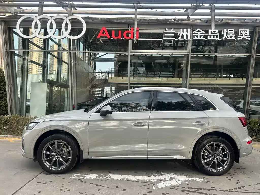 Audi Q5L 2023 из CN, фото 3