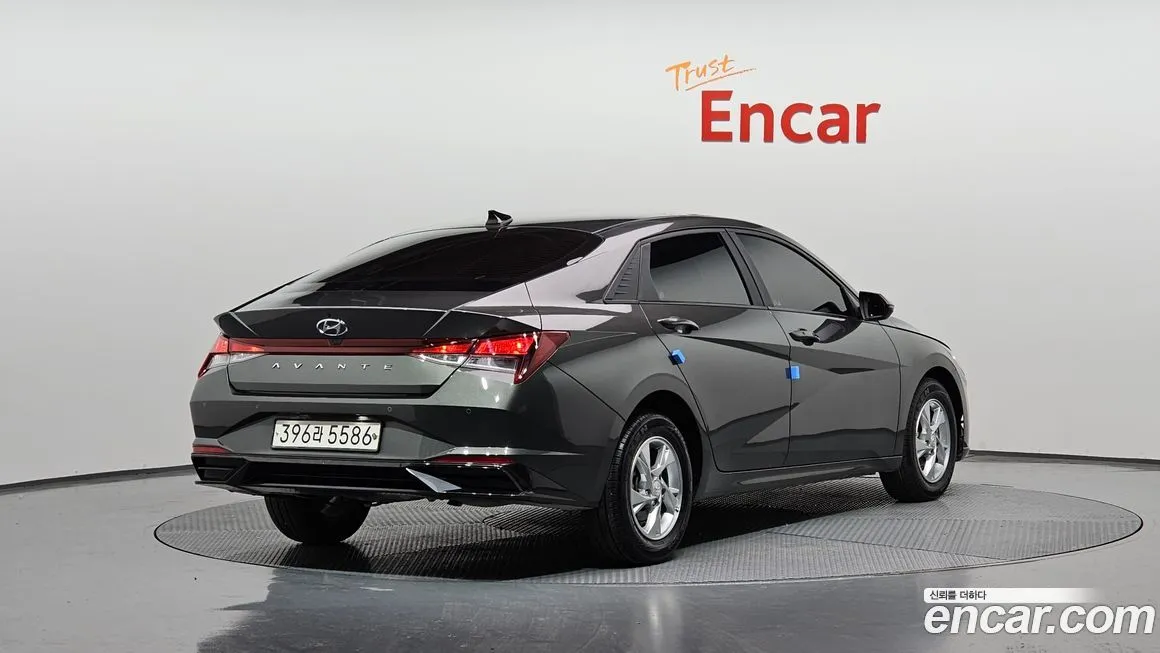 Hyundai AVANTE — фото 2
