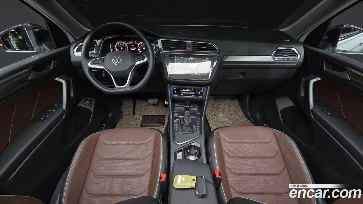 Volkswagen Tiguan — фото 7