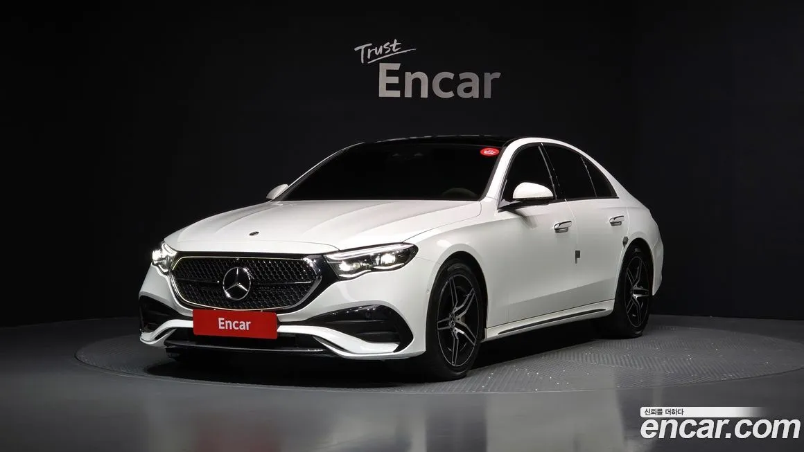 Mercedes-Benz E-Class — фото 1