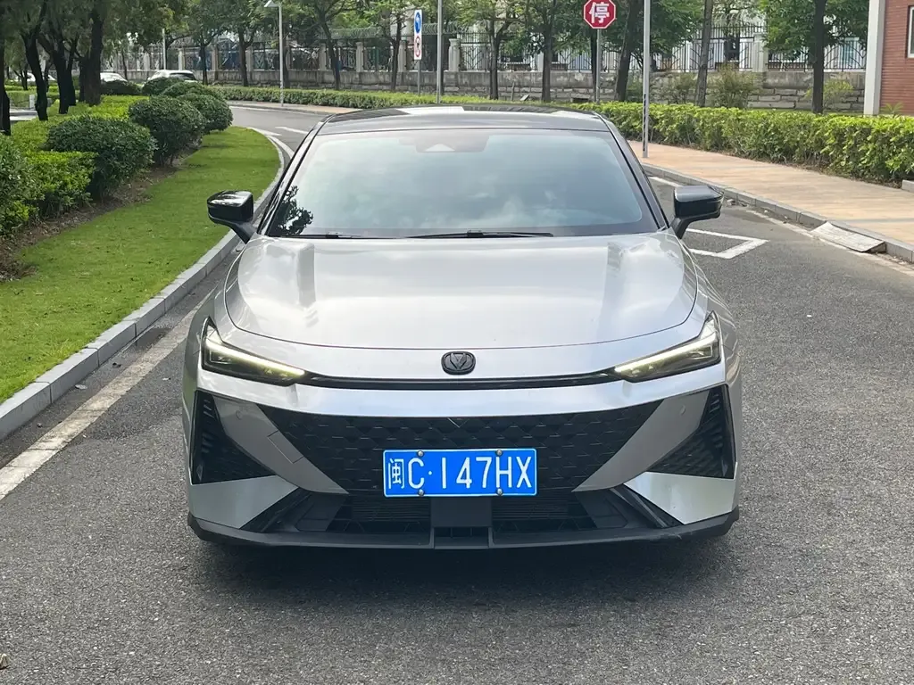 Changan UNI-V 2024 из CN, фото 2