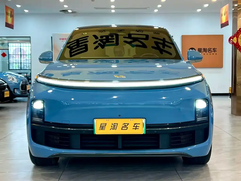 Li Auto L8 2023 из CN, фото 2