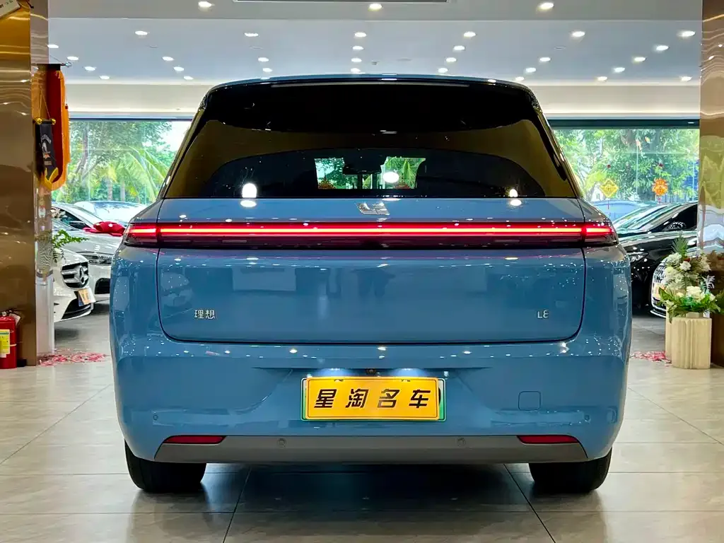 Li Auto L8 2023 из CN, фото 6